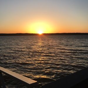 Meet your Posher, Leigh